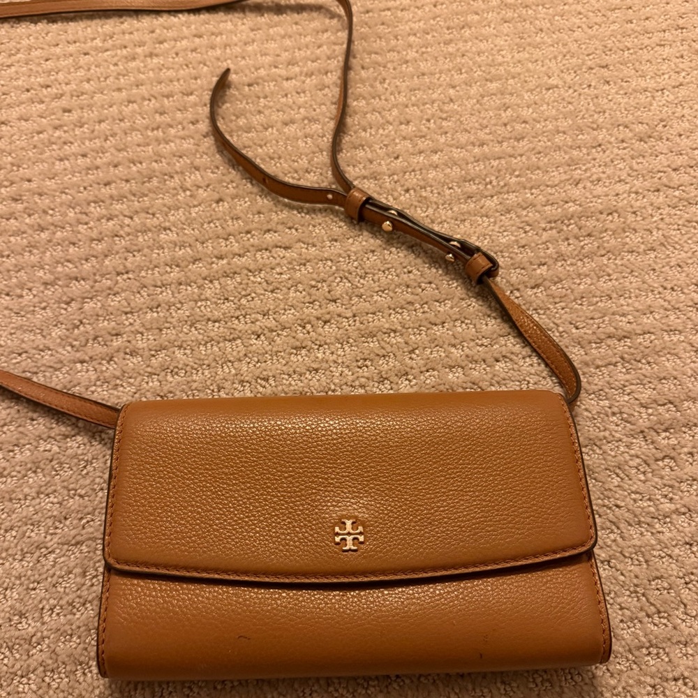 Tory Burch cognac Robinson crossbody bag - Picture 2 of 7
